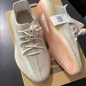 Yeezy boost 350 v2 new!